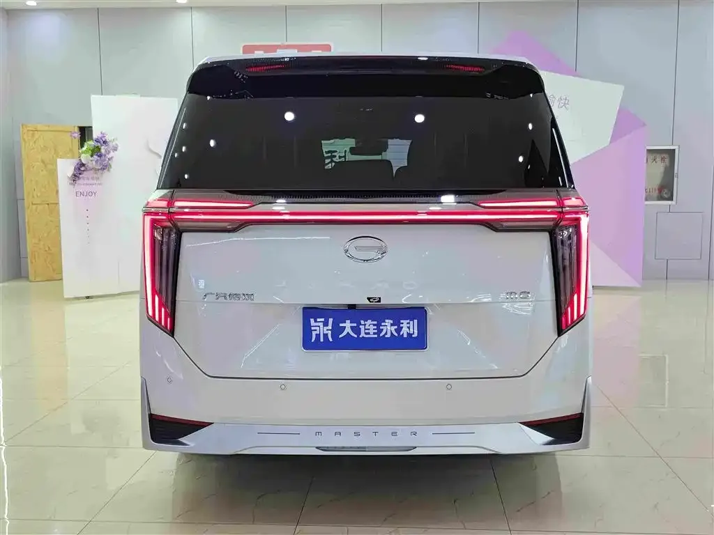 GAC Motor Trumpchi M8 — фото 10