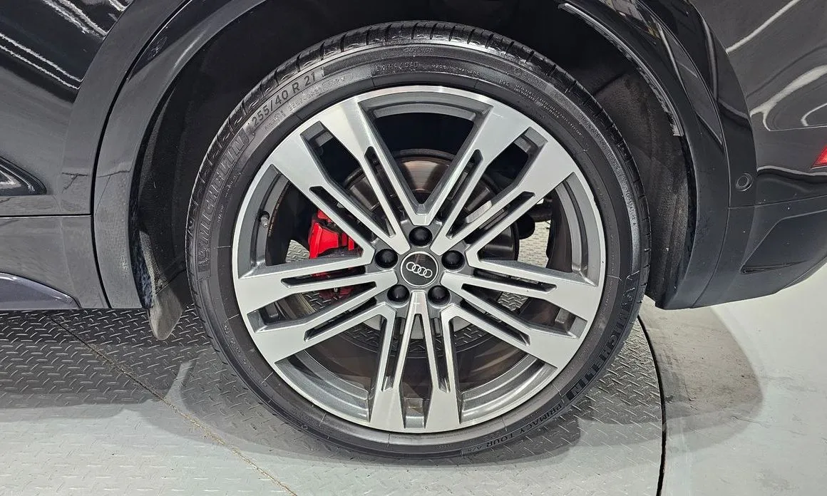 Audi SQ5 2021 из KR, фото 8