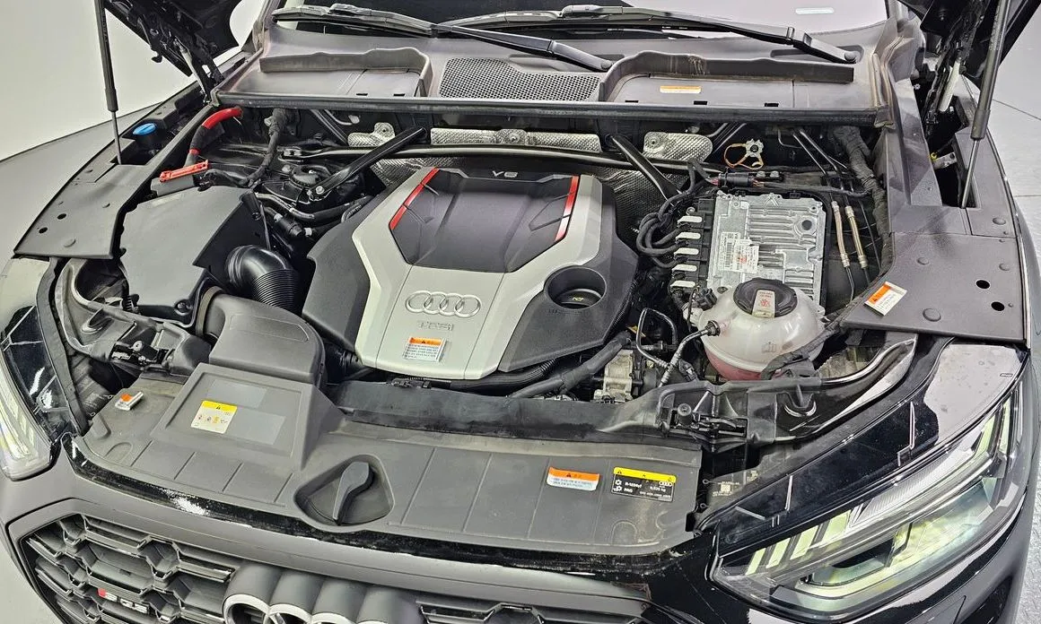 Audi SQ5 2021 из KR, фото 10