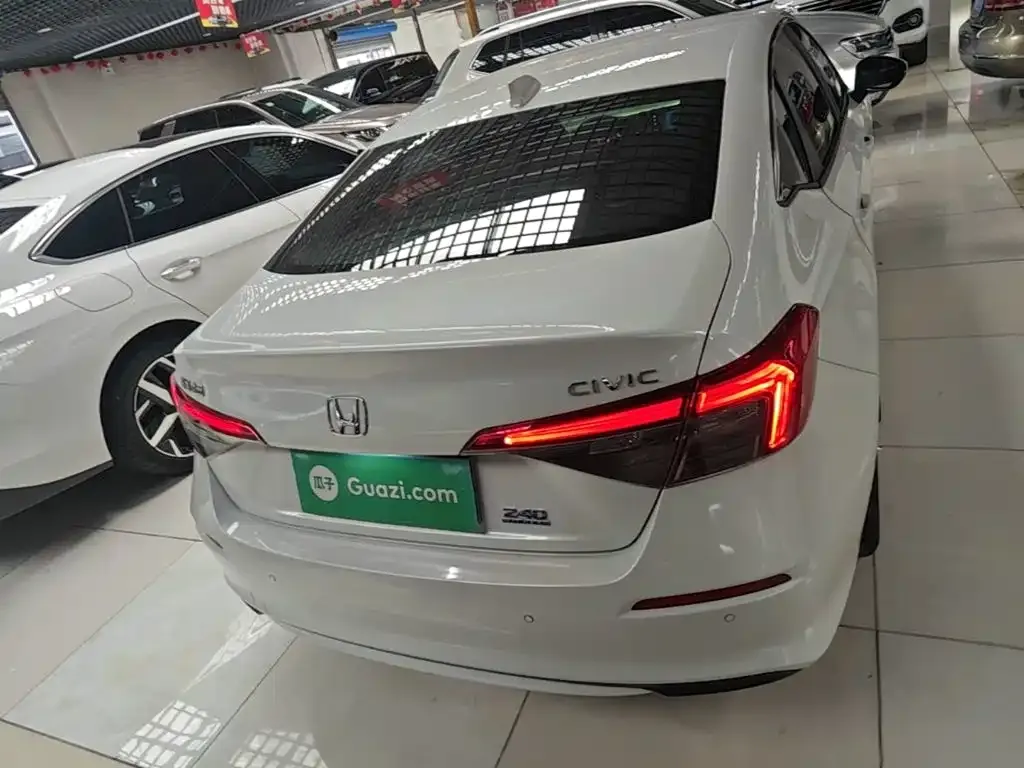 Honda Civic — фото 7