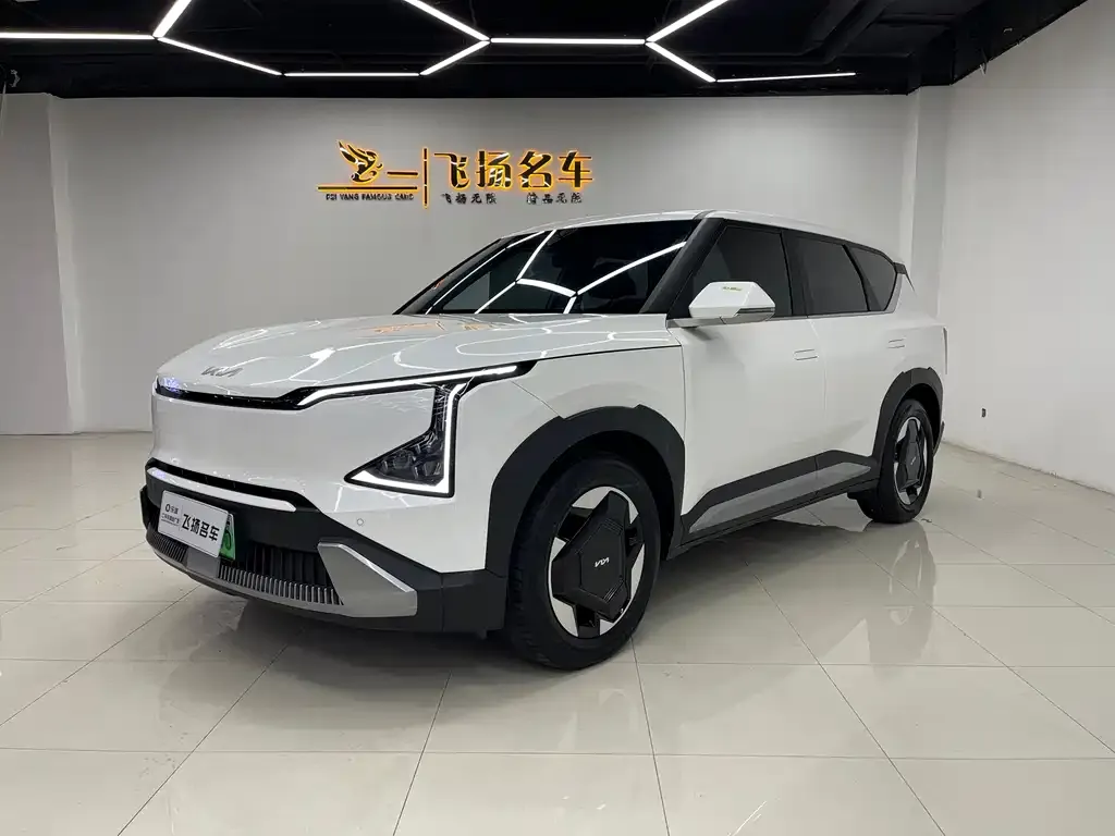 Kia EV5 — фото 1