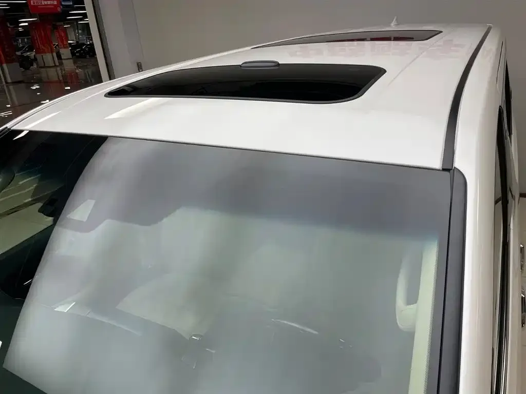 Toyota Alphard — фото 10