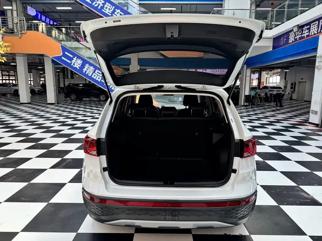 Jetta VS5 2023 из CN, фото 8