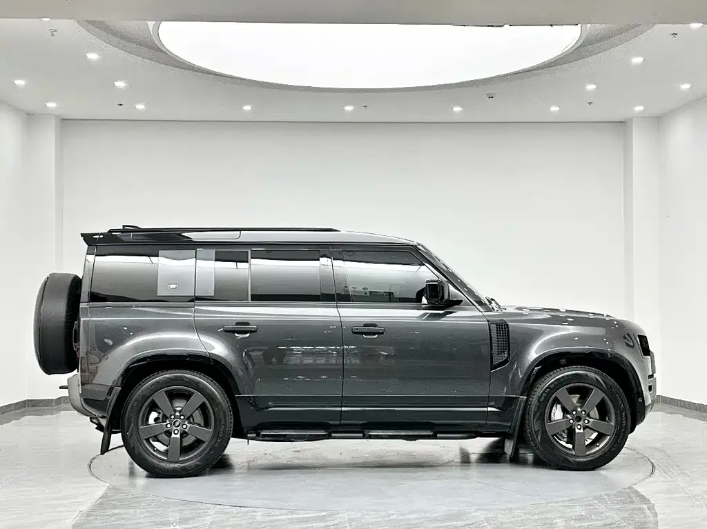 Land Rover Defender — фото 7