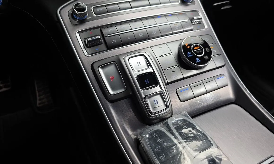 Hyundai Santafe — фото 8