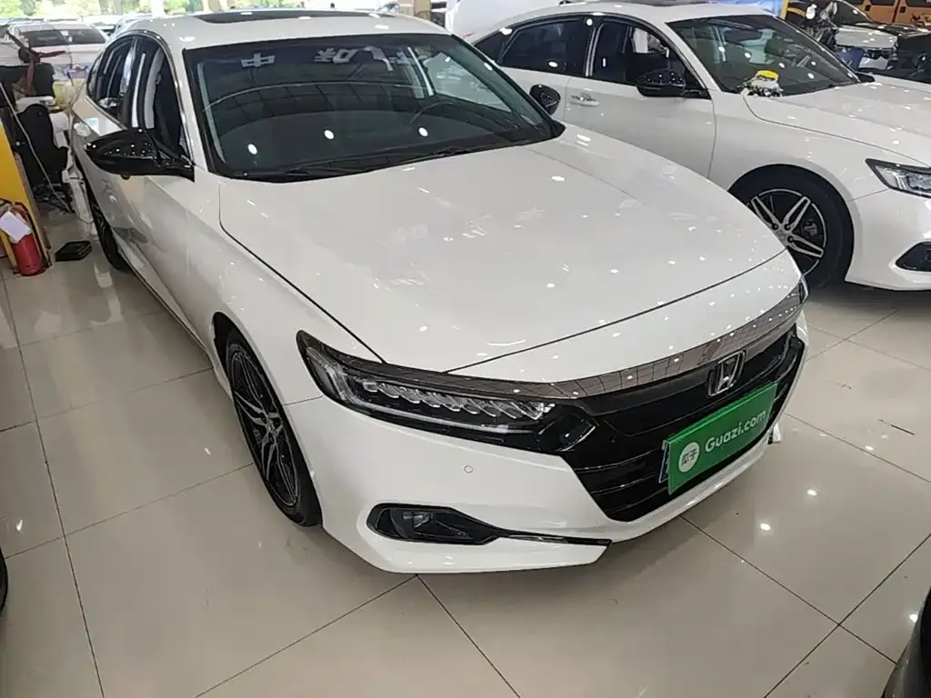 Honda Accord — фото 7