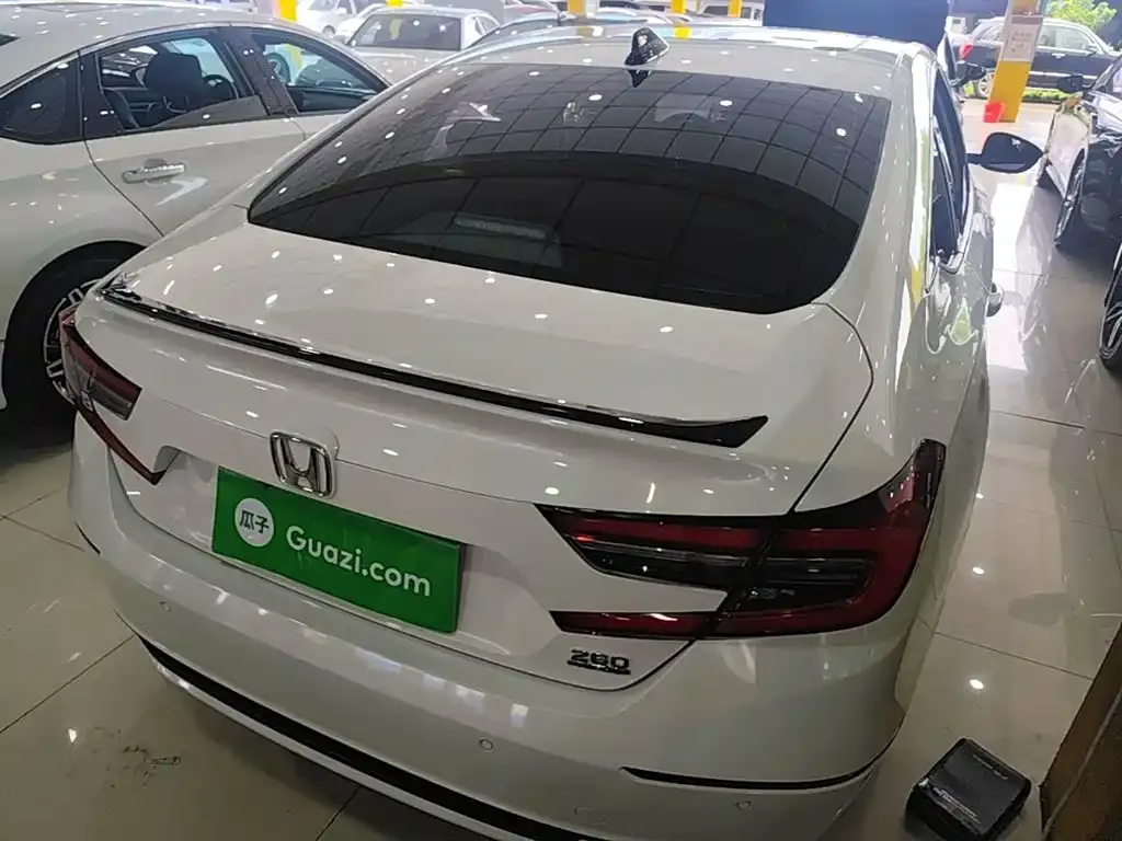 Honda Accord — фото 4