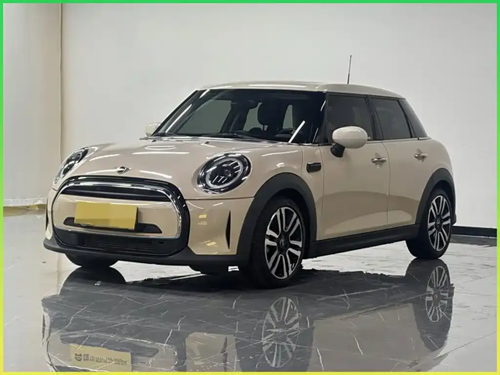 MINI Cooper (3-door)