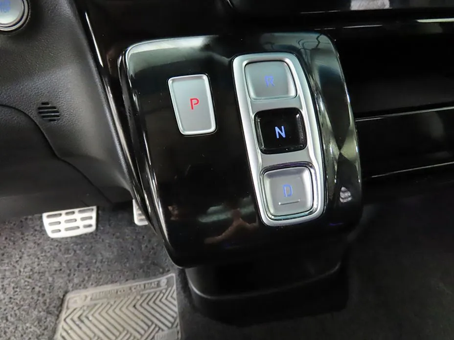 Hyundai Staria — фото 4