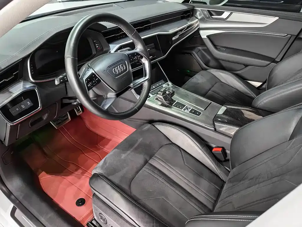 Audi A7L — фото 8