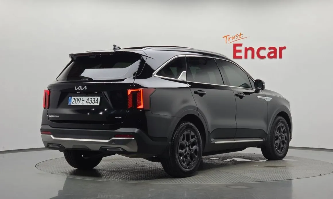 Kia Sorento — фото 6