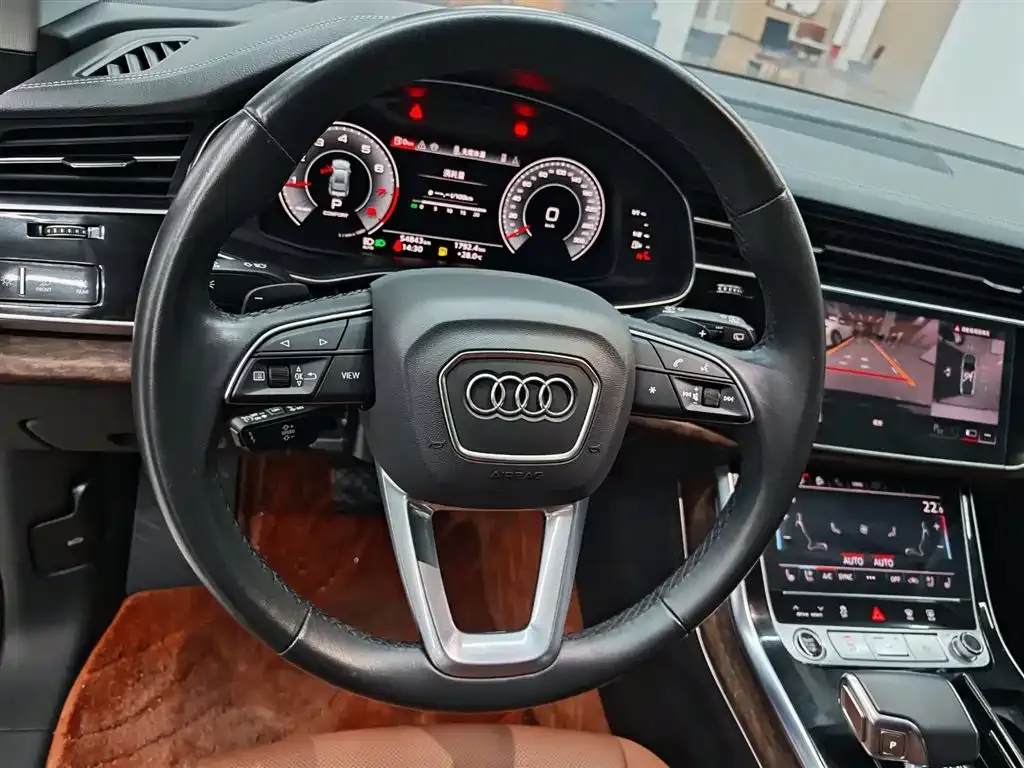 Audi Q7 — фото 5