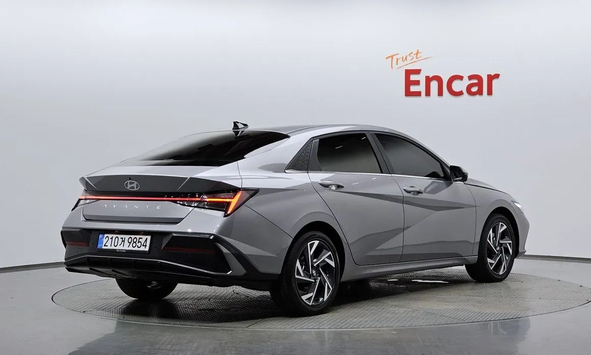 Hyundai AVANTE — фото 5