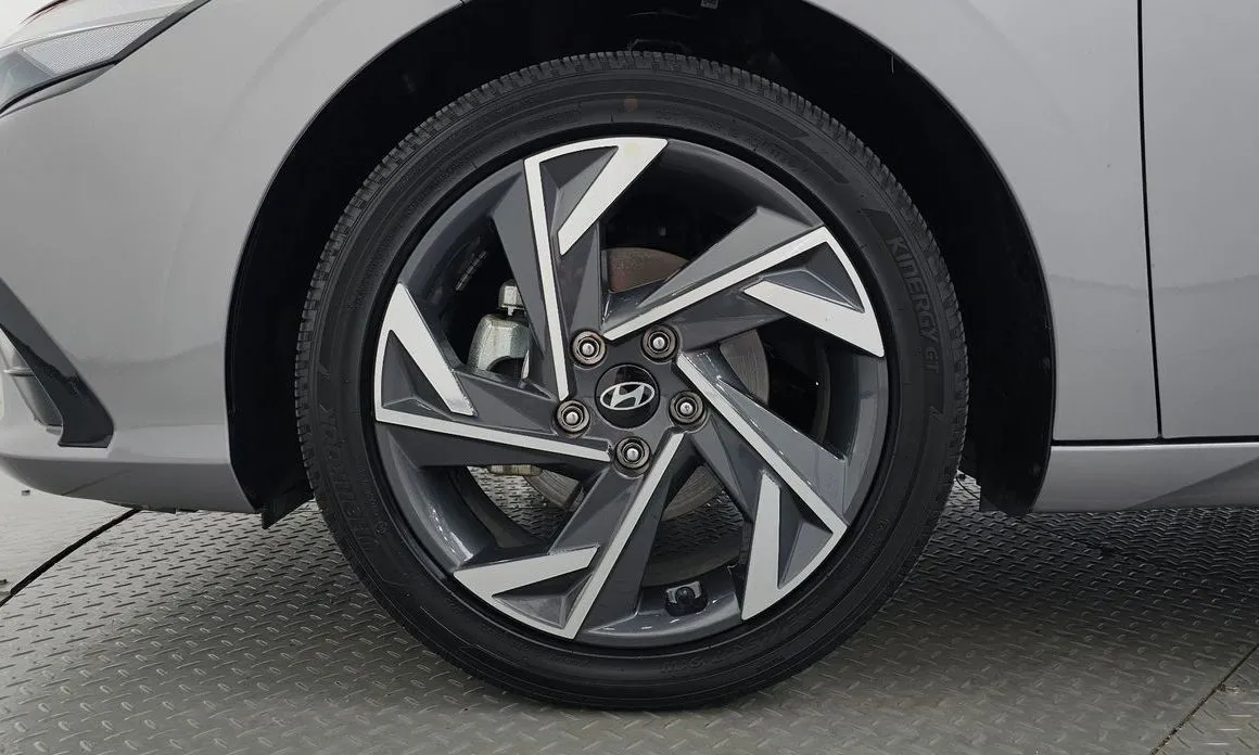 Hyundai AVANTE — фото 6