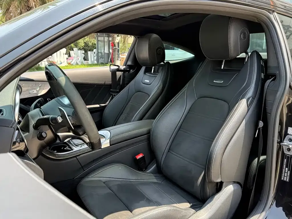 Mercedes-Benz C-Class AMG — фото 6
