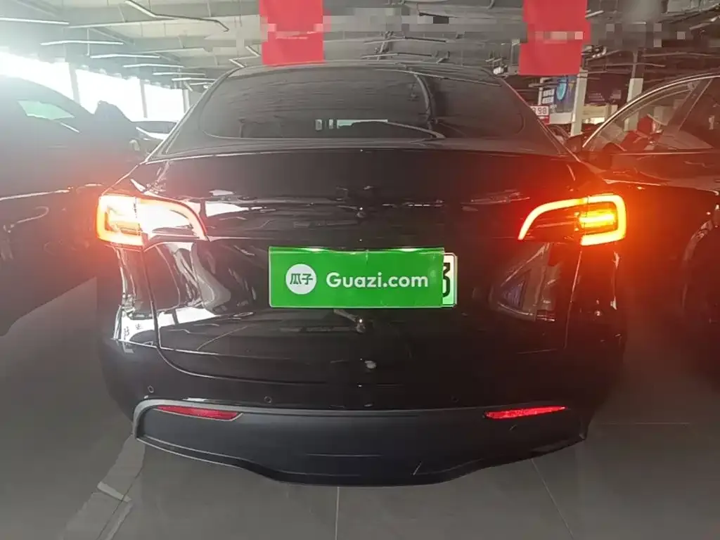 Tesla Model Y — фото 7