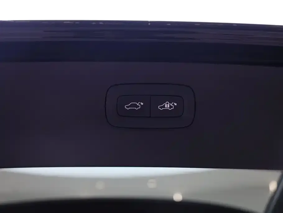 Volvo XC90 — фото 3