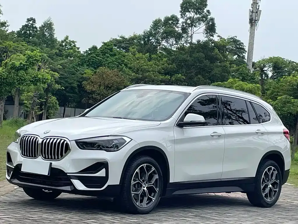 BMW X1 — фото 7