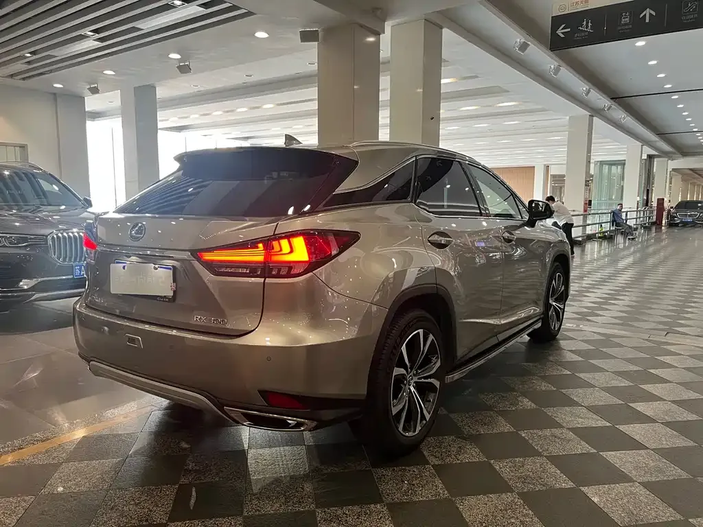 Lexus RX — фото 3