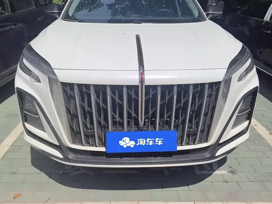Hongqi HS3 — фото 4
