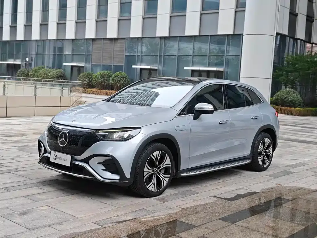 Mercedes-Benz EQE SUV