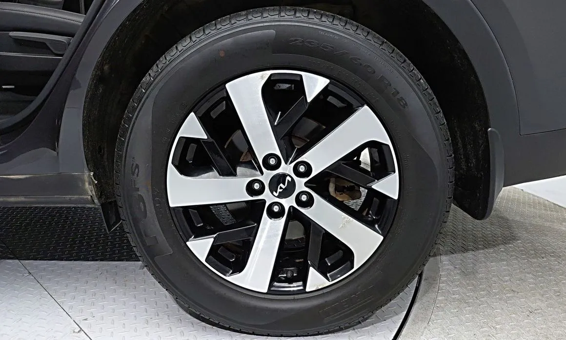 Kia Sorento — фото 5