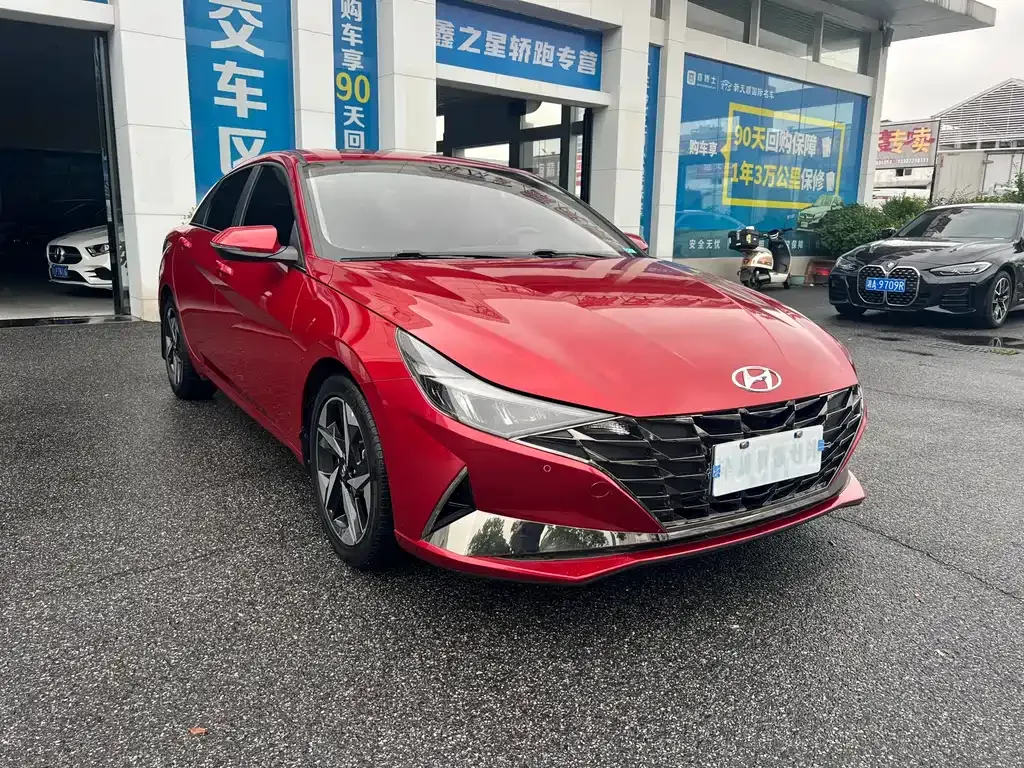 Hyundai Elantra — фото 7