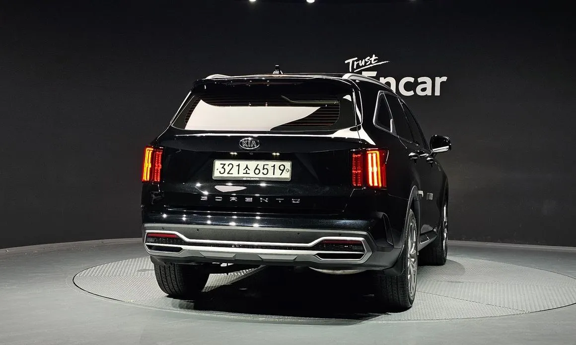 Kia Sorento — фото 5