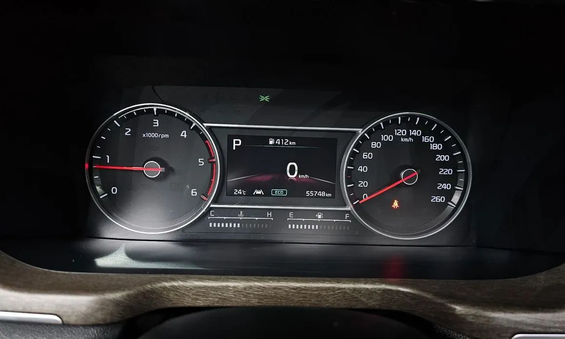 Kia Sorento — фото 6