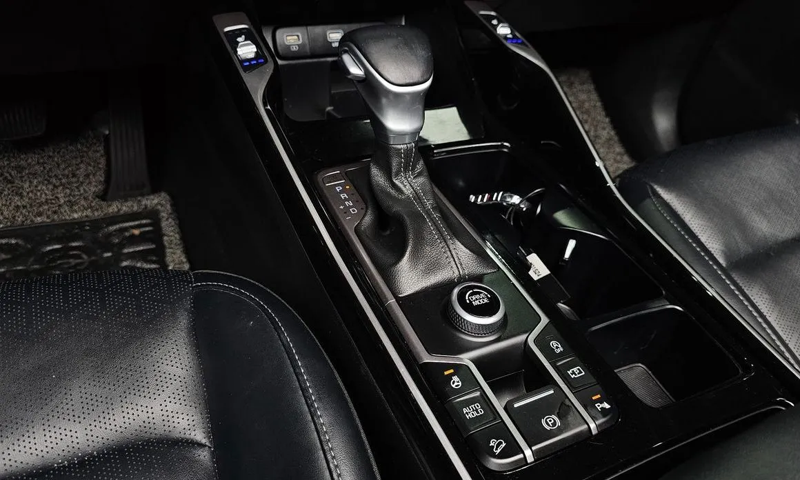 Kia Sorento — фото 10