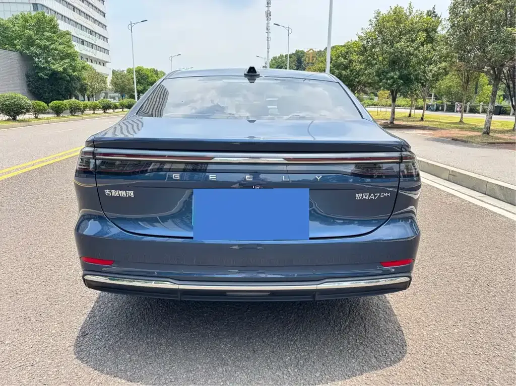Geely 银河A7 EM — фото 6