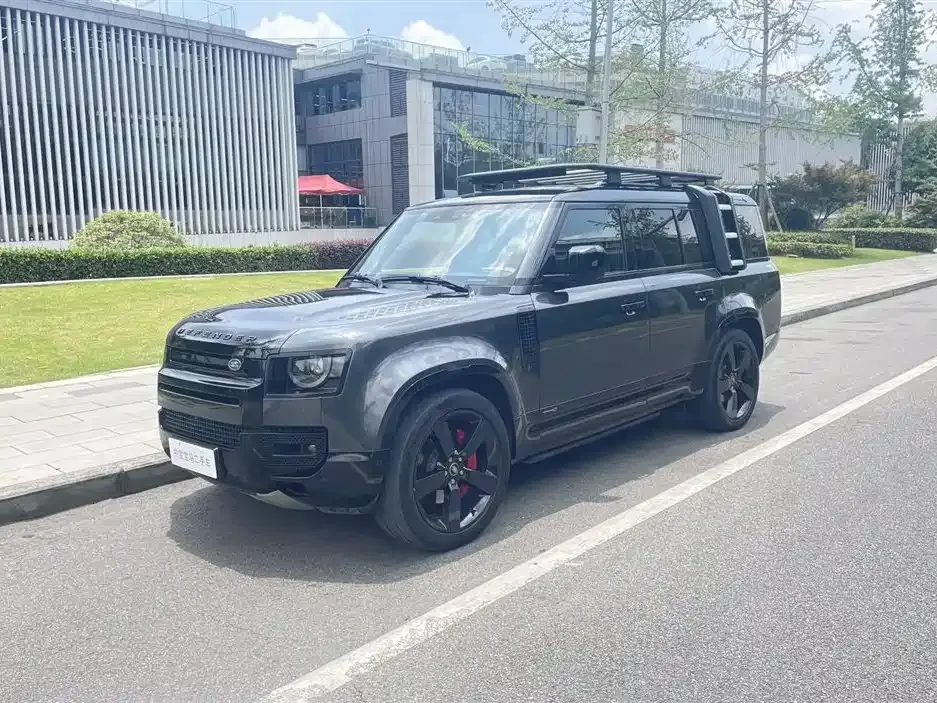 Land Rover Defender — фото 1