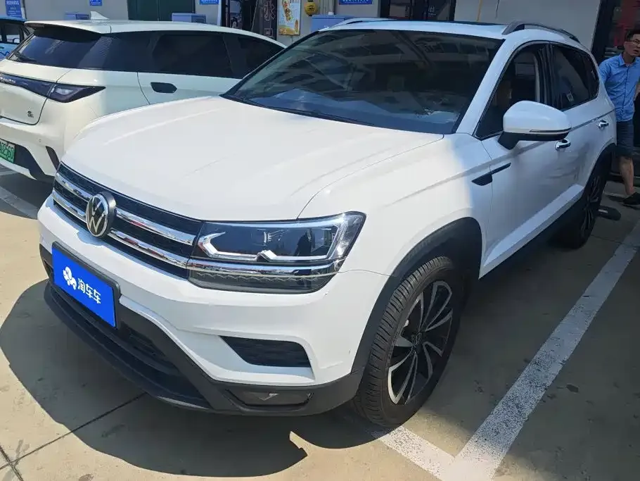 Volkswagen Tharu — фото 1