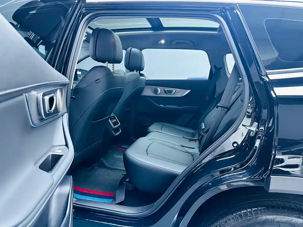 Chery Tiggo 8 PRO — фото 10