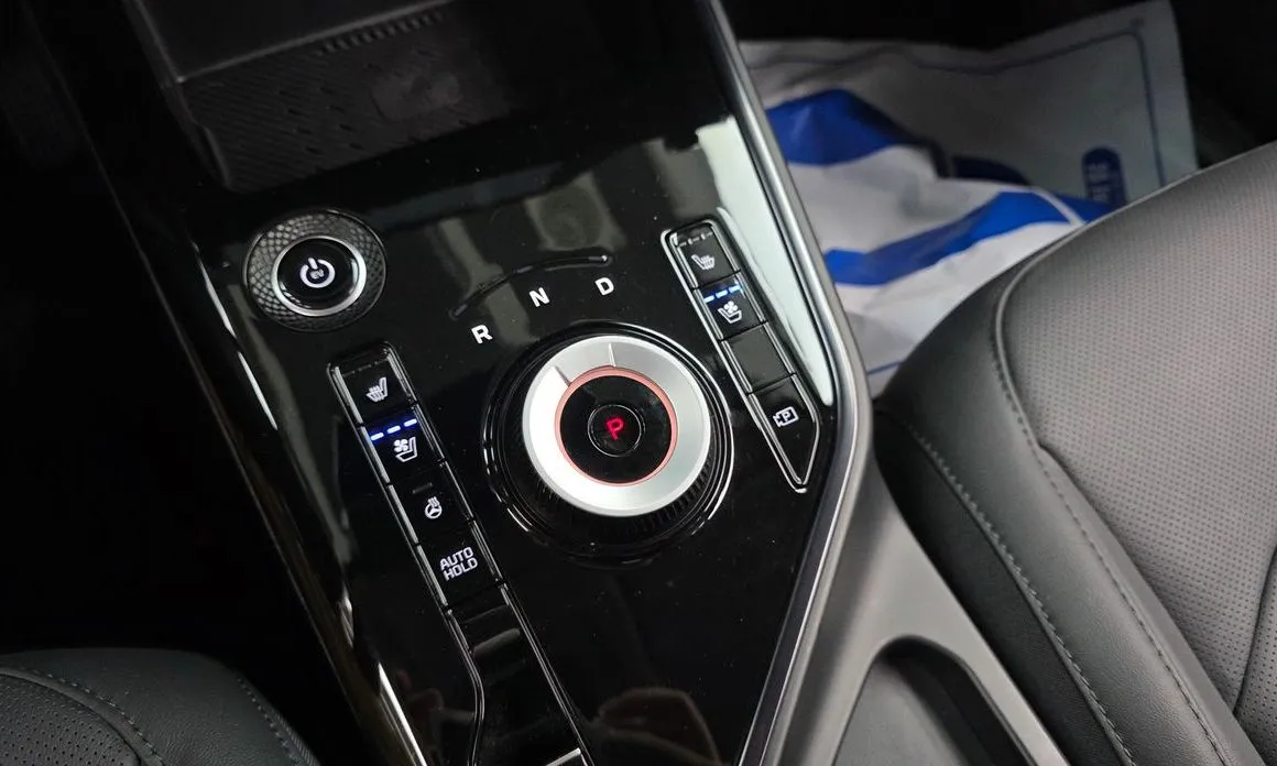 Kia Niro — фото 10