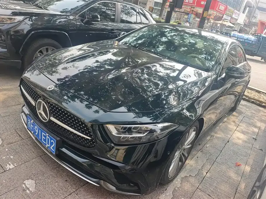 Mercedes-Benz CLS — фото 1