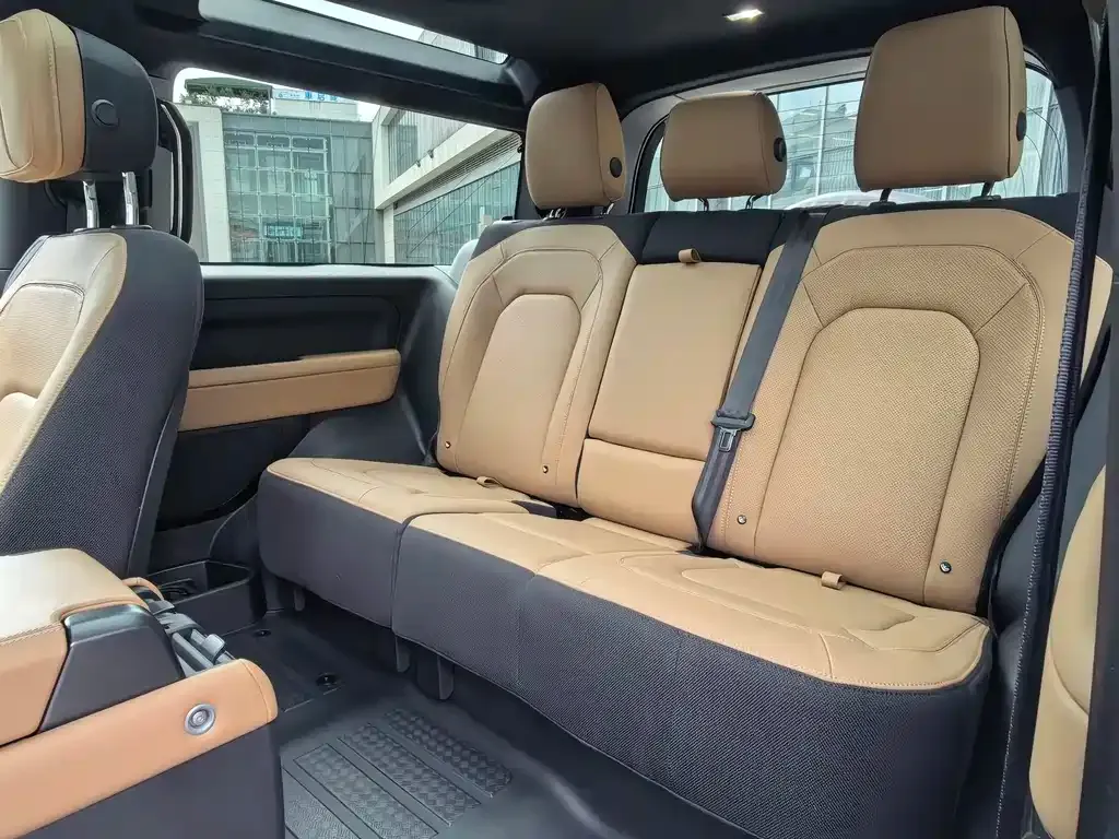 Land Rover Defender — фото 5