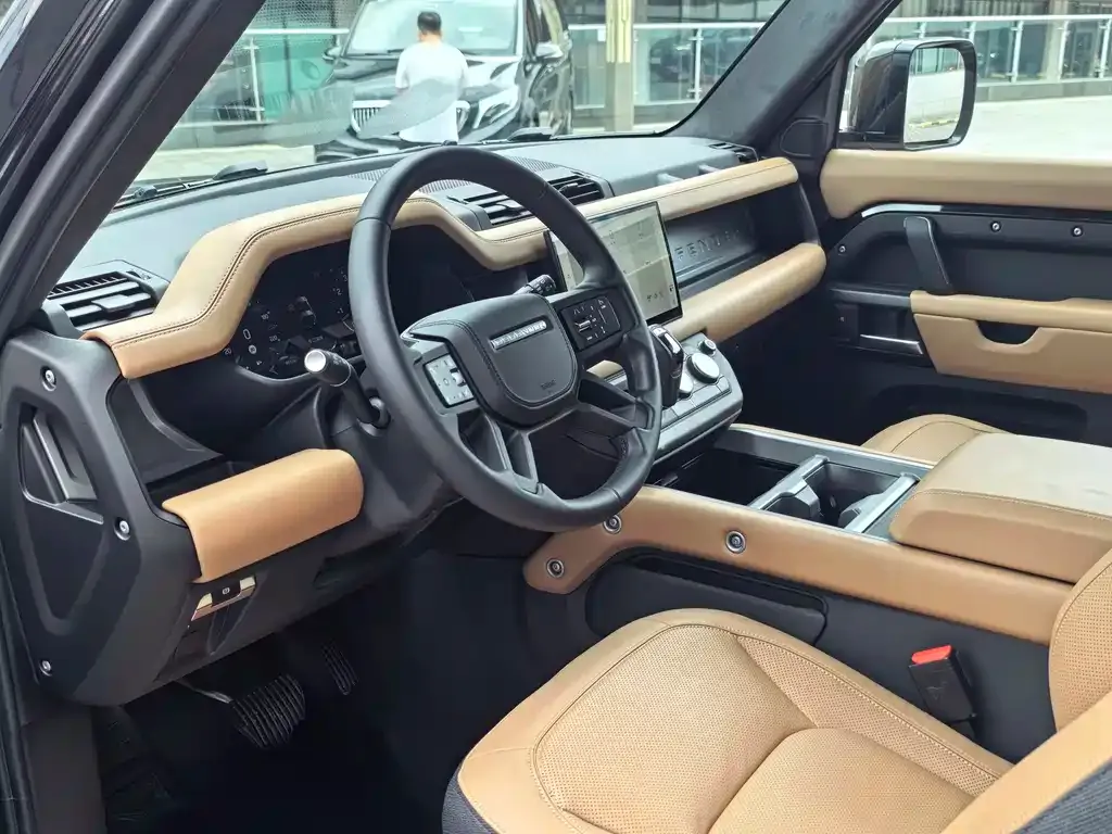 Land Rover Defender — фото 2