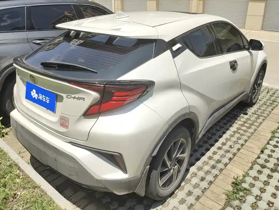 Toyota C-HR 2023 из CN, фото 5
