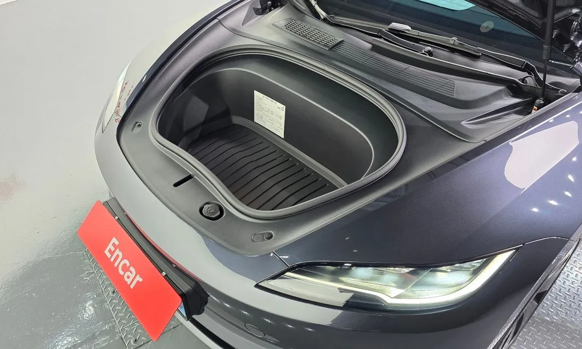 Tesla Model 3 — фото 10