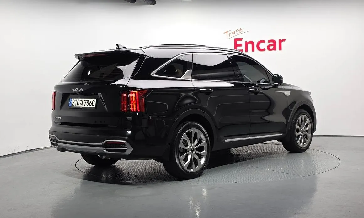 Kia Sorento — фото 4