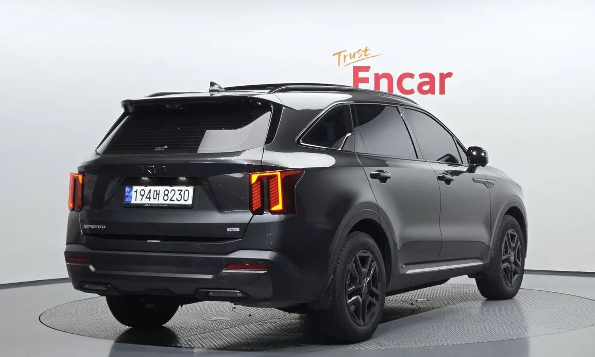 Kia Sorento — фото 6