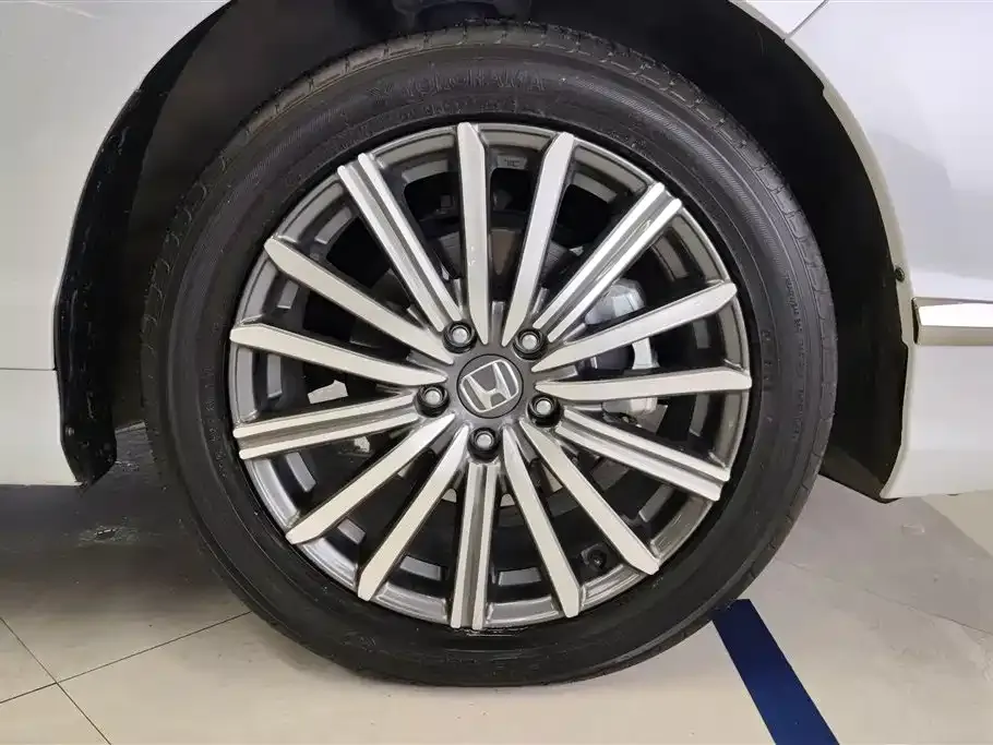 Honda Elysion 2024 из CN, фото 8