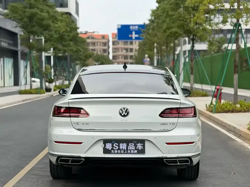 Volkswagen CC — фото 4