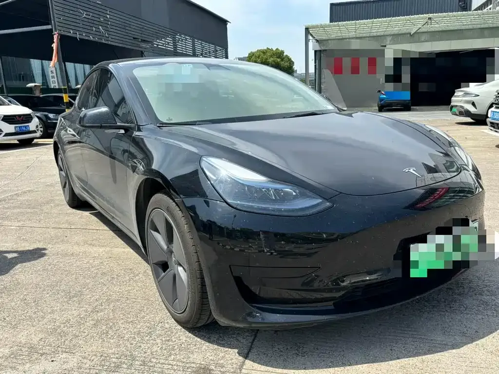Tesla Model 3 — фото 8