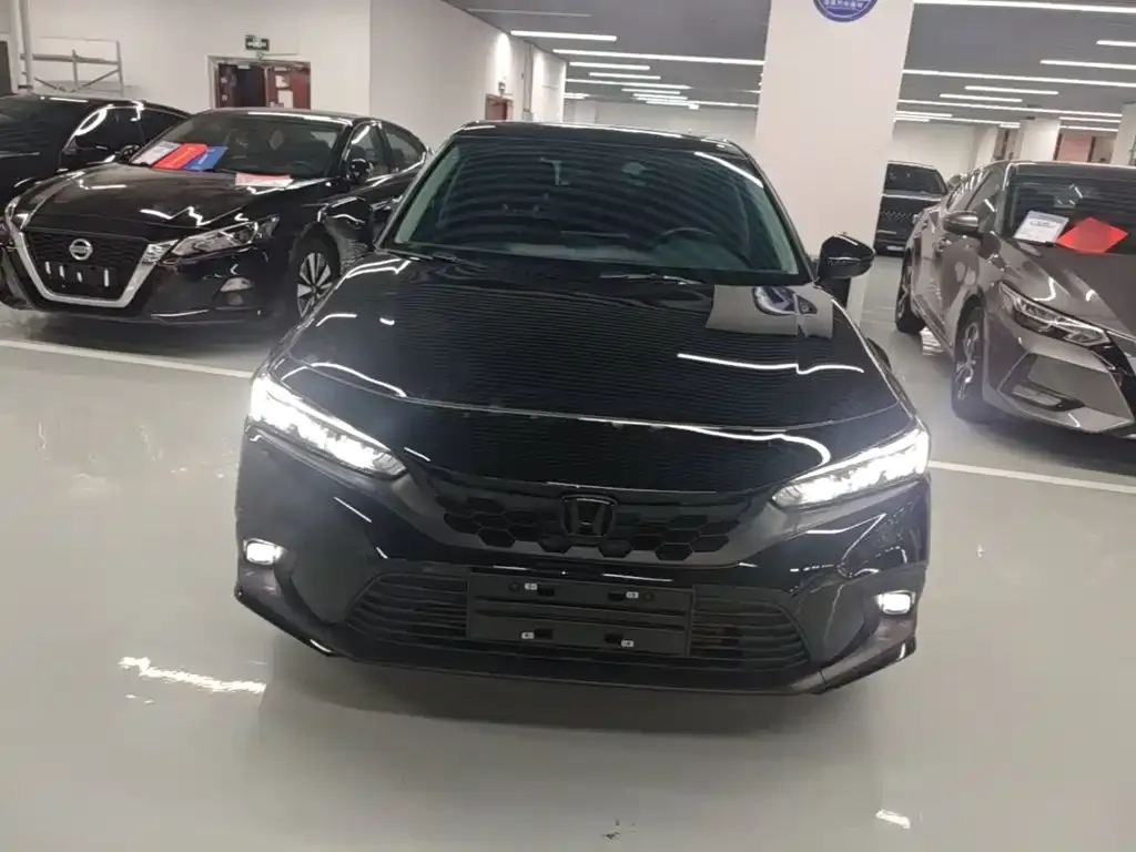 Honda Civic — фото 10