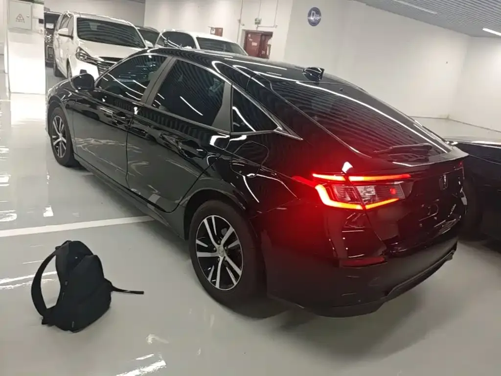 Honda Civic — фото 3
