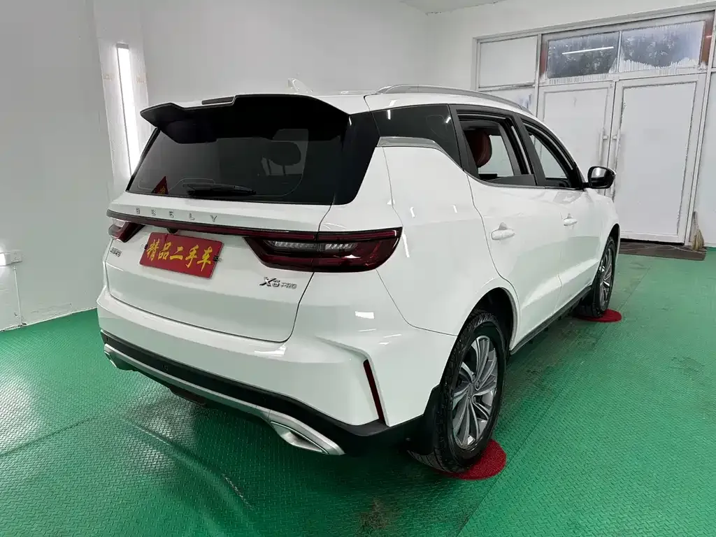 Geely Vision X6 — фото 5