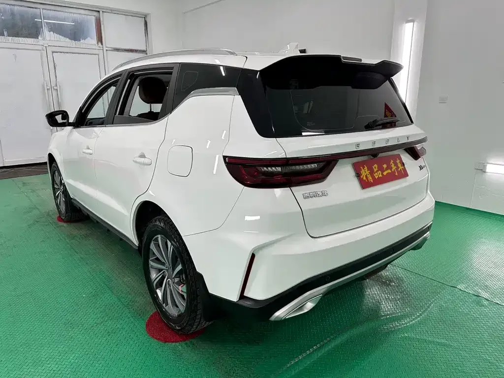 Geely Vision X6 — фото 10