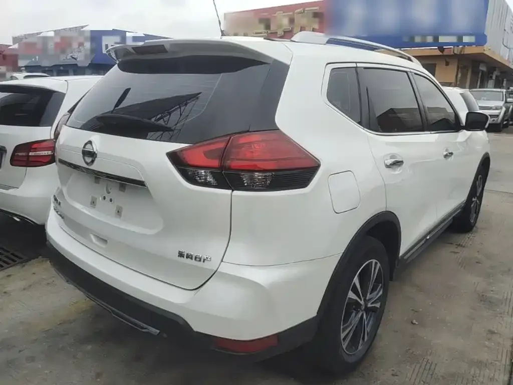 Nissan X-Trail — фото 4